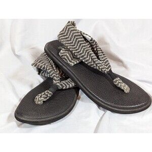 Sanuk yoga sling size 8